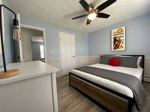 4 bedrooms, free WiFi - Walk to the Beach! Scarborough - Narragansett (Narragansett)