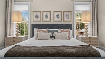 7 bedrooms, desk, iron/ironing board, travel cot