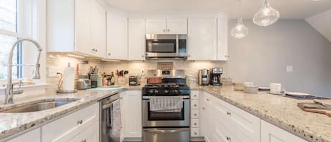 Apartment (Harborsides Neighbor) | Private kitchen