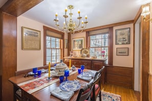 House (Brackett Cottage) | Dining room