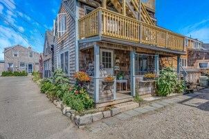 House (Bell Buoy) | Exterior