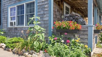House (Bell Buoy) | Exterior