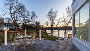 ハウス (Riverbend Landing) | 外観