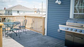 House (Blue Star) | BBQ/picnic Area