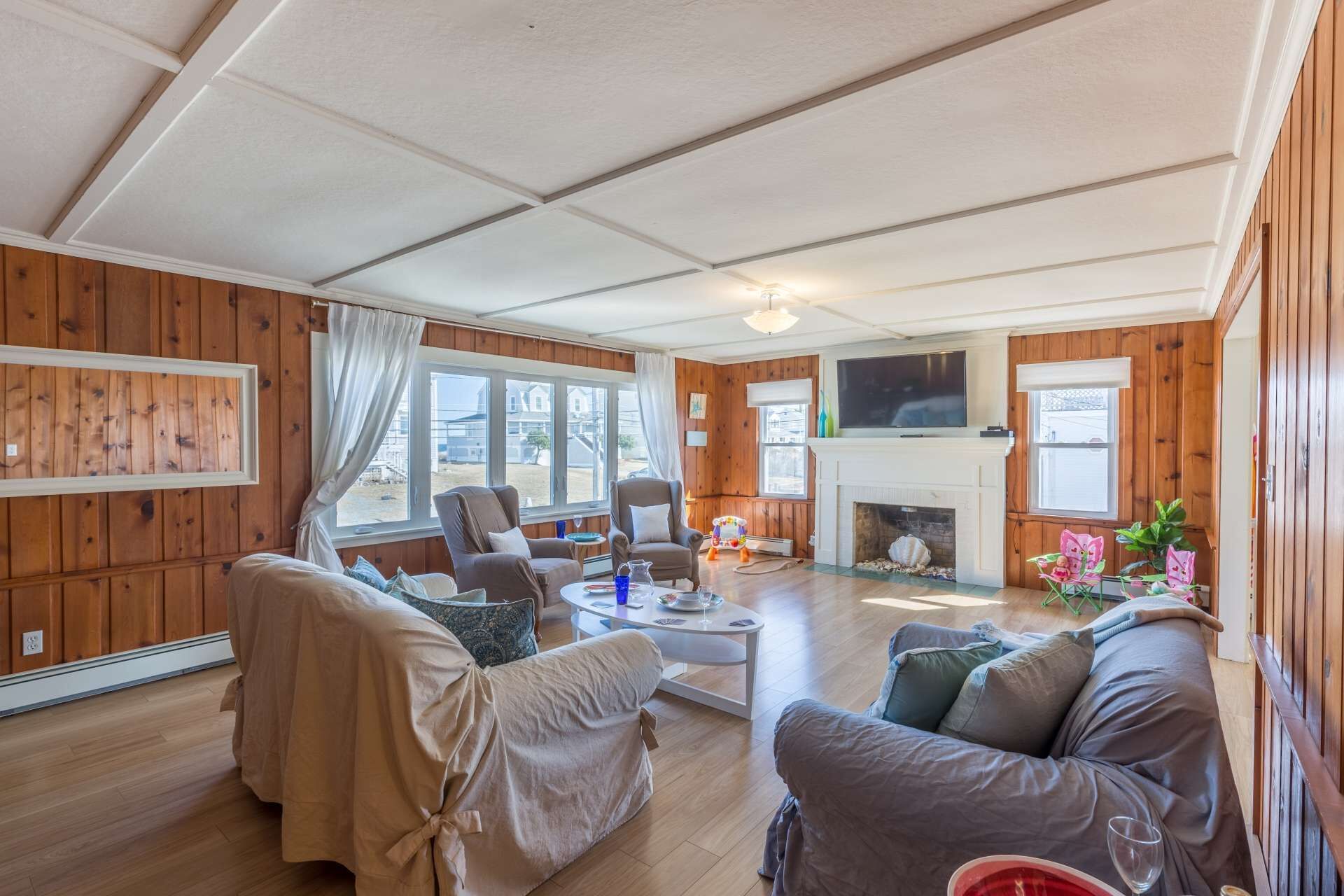 House (Blue Star) | Living room | Smart TV