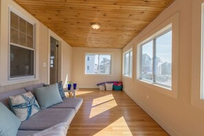 Living area - Blue Star (Salisbury)