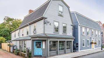 Condo | Bahagian luar