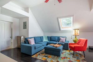 Apartment (Broom & Board) | Exterior - Broom & Board (Salem)