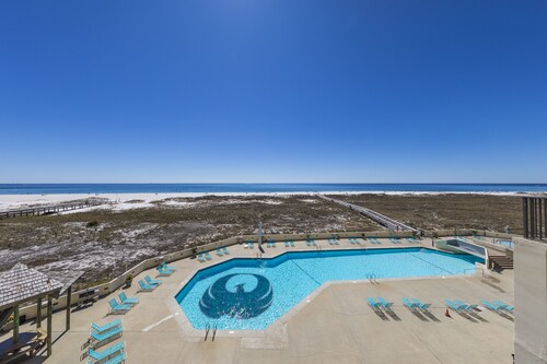 **Snowbird Specials** Remodeled 3rd Floor Condo!!