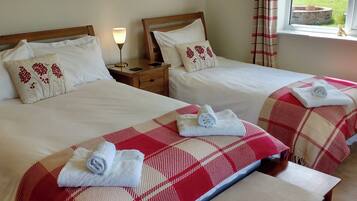 2 chambres, Wi-Fi gratuit, draps fournis