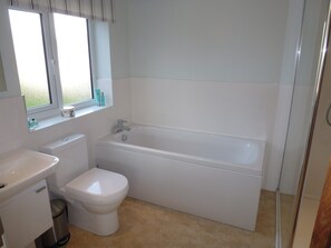 Towels - 2 bedroom accommodation in Hampton in Arden (Hampton in Arden)