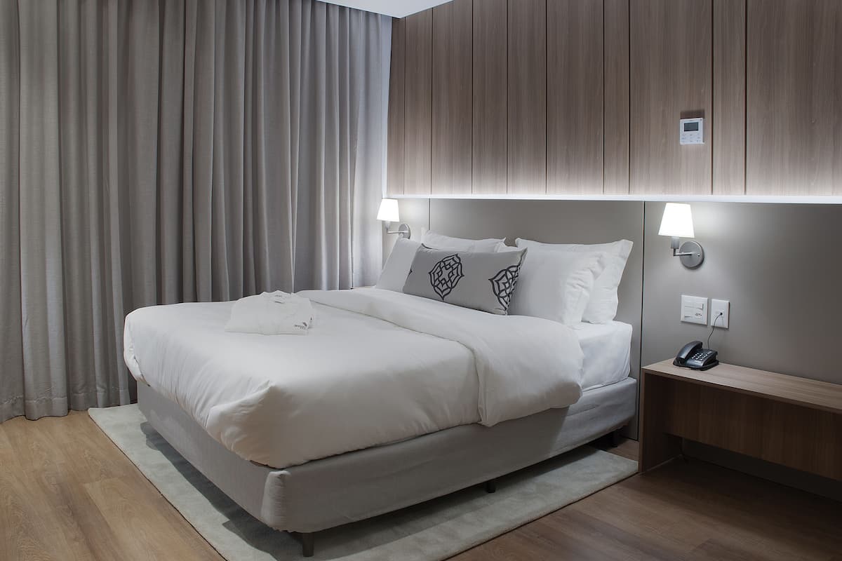 classic apartment, accessible | 1 bedroom, minibar, in-room safe, laptop workspace