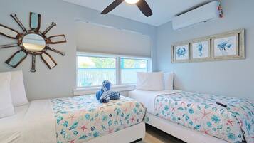 2 bedrooms, iron/ironing board, WiFi, bed sheets