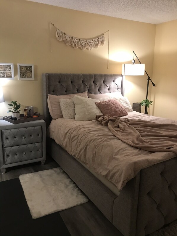 1 bedroom, in-room safe, WiFi - Comfy room in Los Angeles (El Monte)