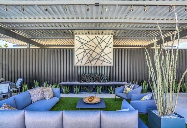 House | Property grounds - The Riv 156 (Palm Springs)