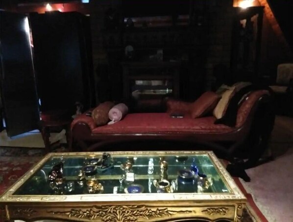 Interior - BELLA VISTA HIDEAWAY (East Branch)