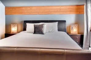 5 chambres, fer et planche à repasser, lit parapluie, Wi-Fi