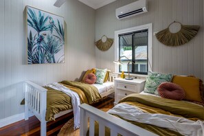 2 Schlafzimmer, Bügeleisen/Bügelbrett, Reisekinderbett, kostenloses WLAN