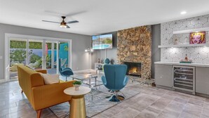 Living room - Farrell 2 (Palm Springs)