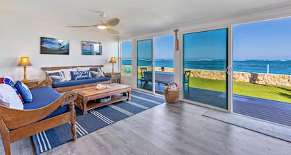 Oceanfront Mokuleia Home with Stunning Views