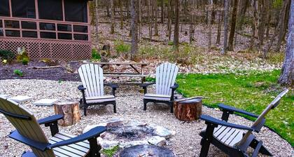 GREAT VALUE!  The perfect cabin in the woods, 15 minutes away from Deep Creek.
