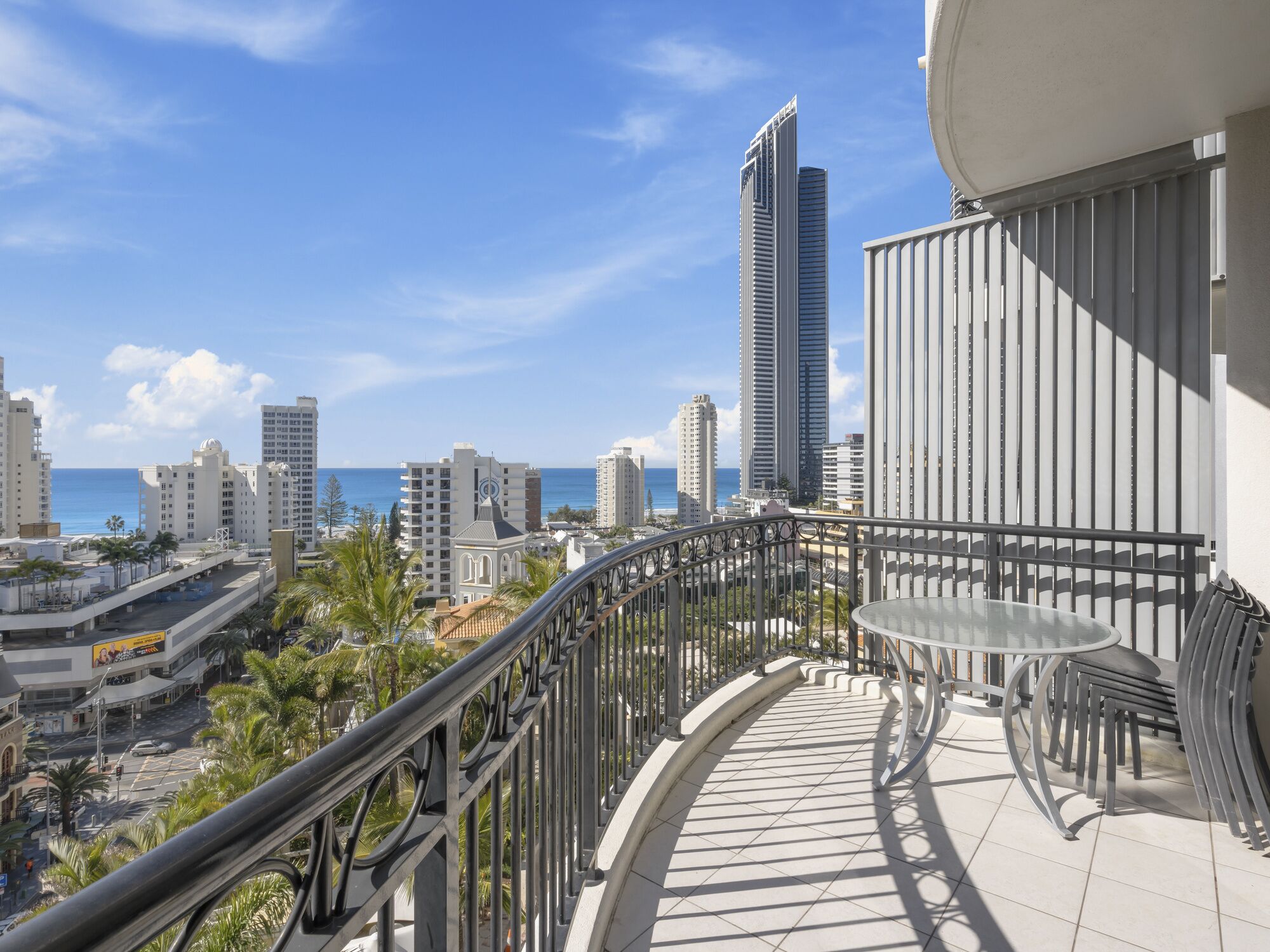 Towers of Chevron - Private Apartments — image 20