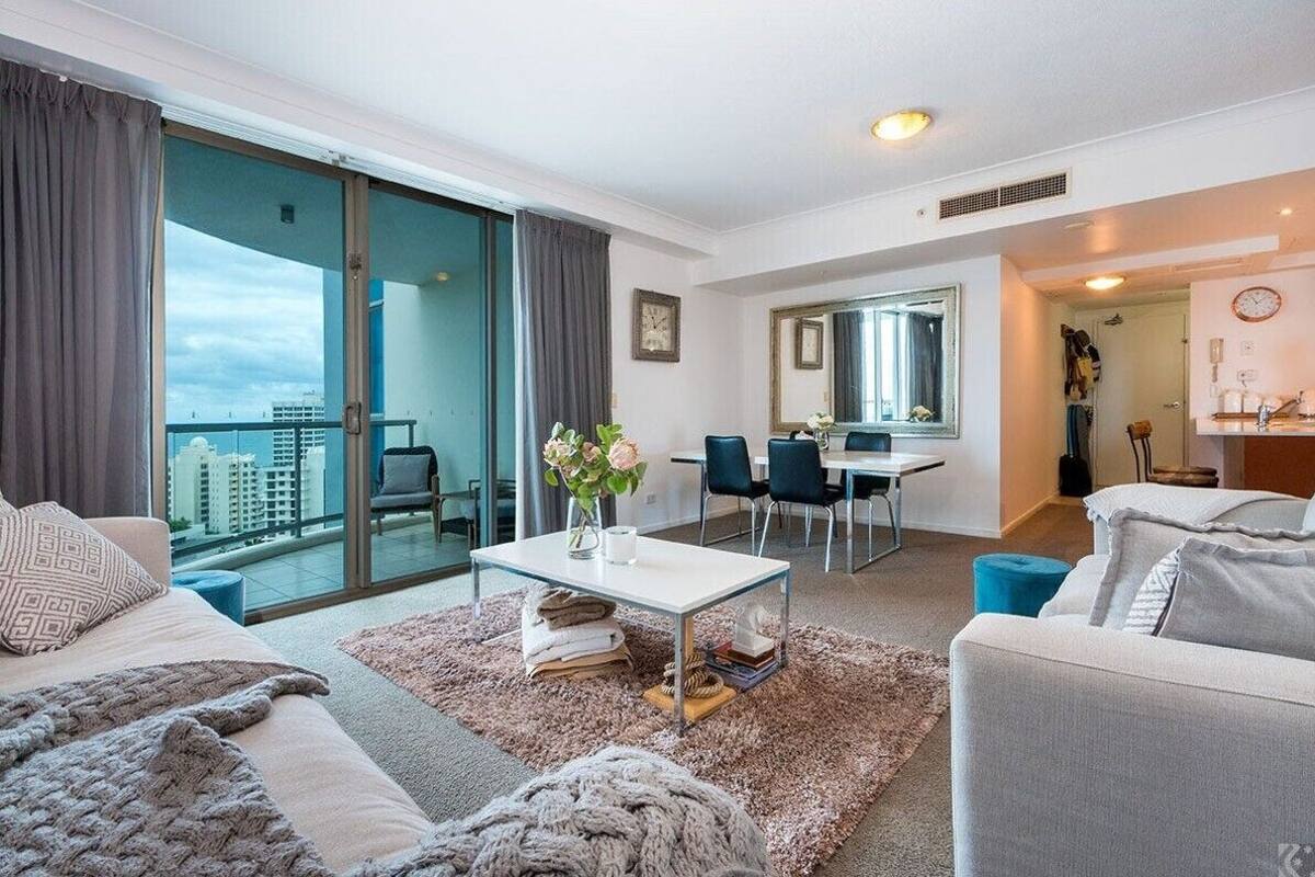 Appartement, 2 chambres, vue établissement | Coin séjour | Télévision à écran plat de 40 pouces avec chaßnes numériques, télévision