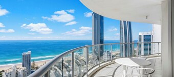 Towers of Chevron - Private Apartments