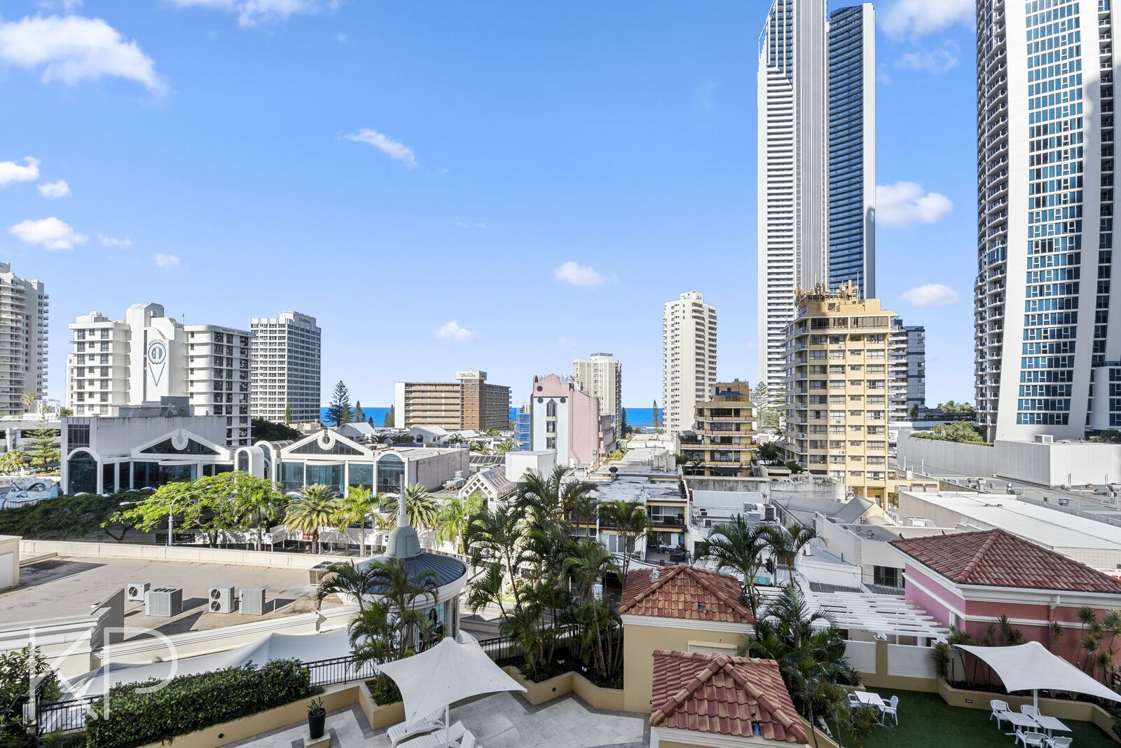 Towers of Chevron - Private Apartments — image 29