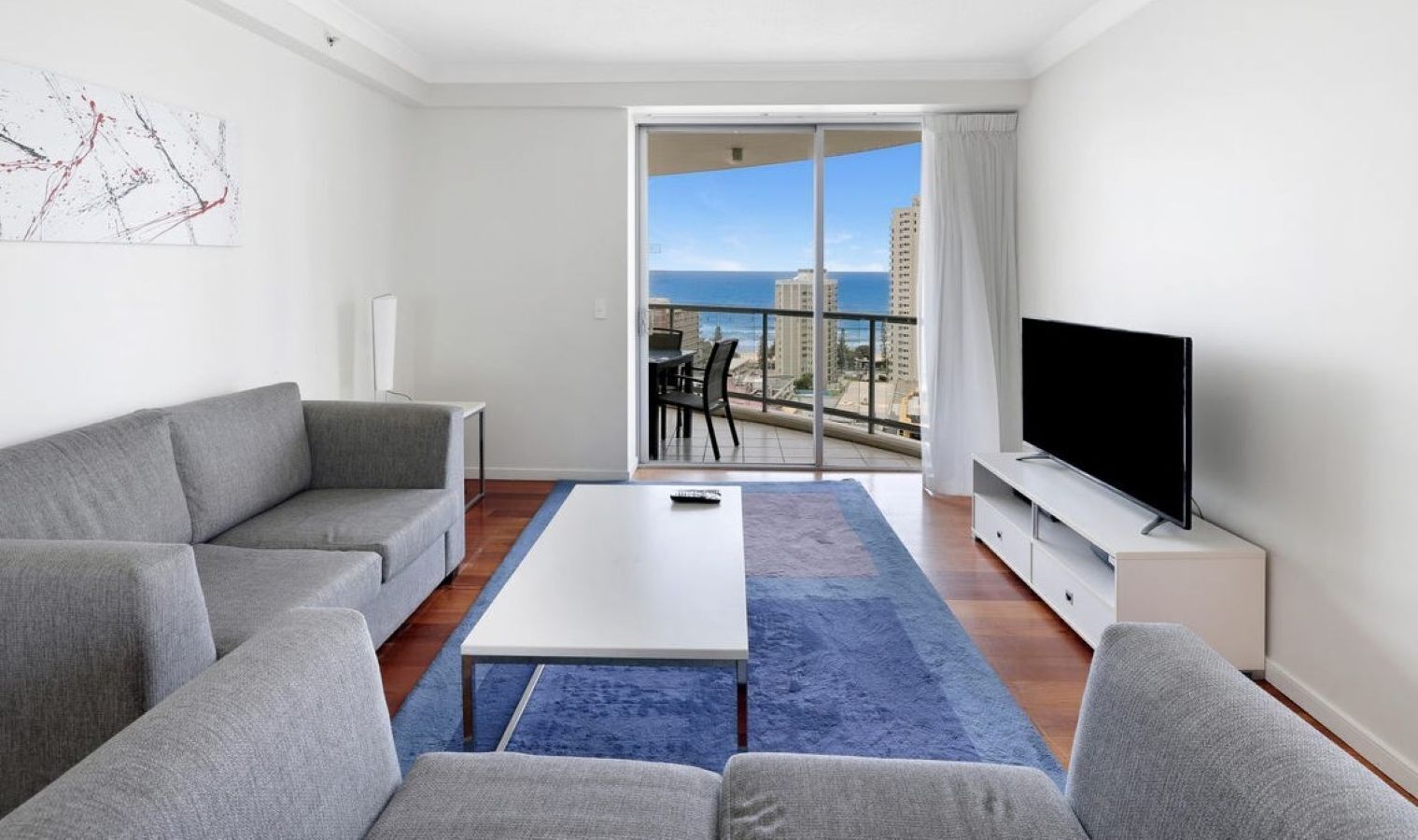 Televisión de pantalla plana