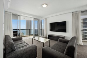 Level 37 Ocean View 3 Bedroom Apartment | Living area