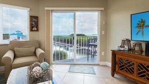 Smart TV, books, offices