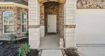 Nice Home in Kingwood with Open Space to Entertain