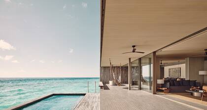 Patina Maldives, Fari Islands