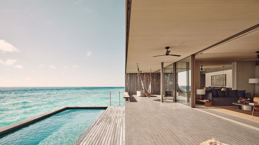 Patina Maldives, Fari Islands