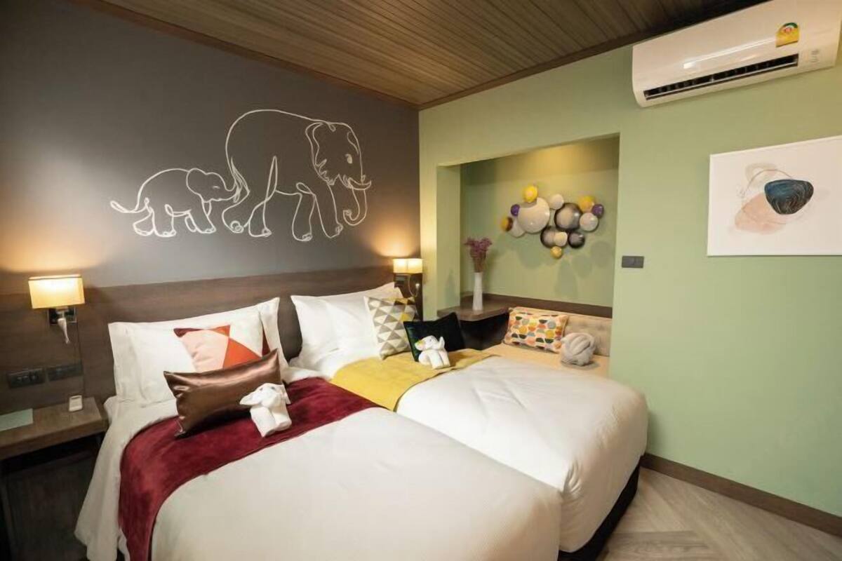 In-room safe, desk, blackout curtains, soundproofing