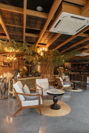 Cafe - Sanae' Oldtown Hotel (Chiang Mai)