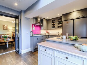 Dishwasher, high chair