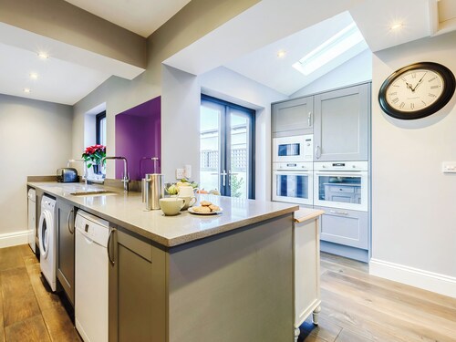 5 bedroom accommodation in Amble, near Morpeth