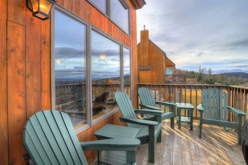 Rock Pond Condo Green Drake 25 - Gorgeous ski in ski out condo on Saddleback Mountain