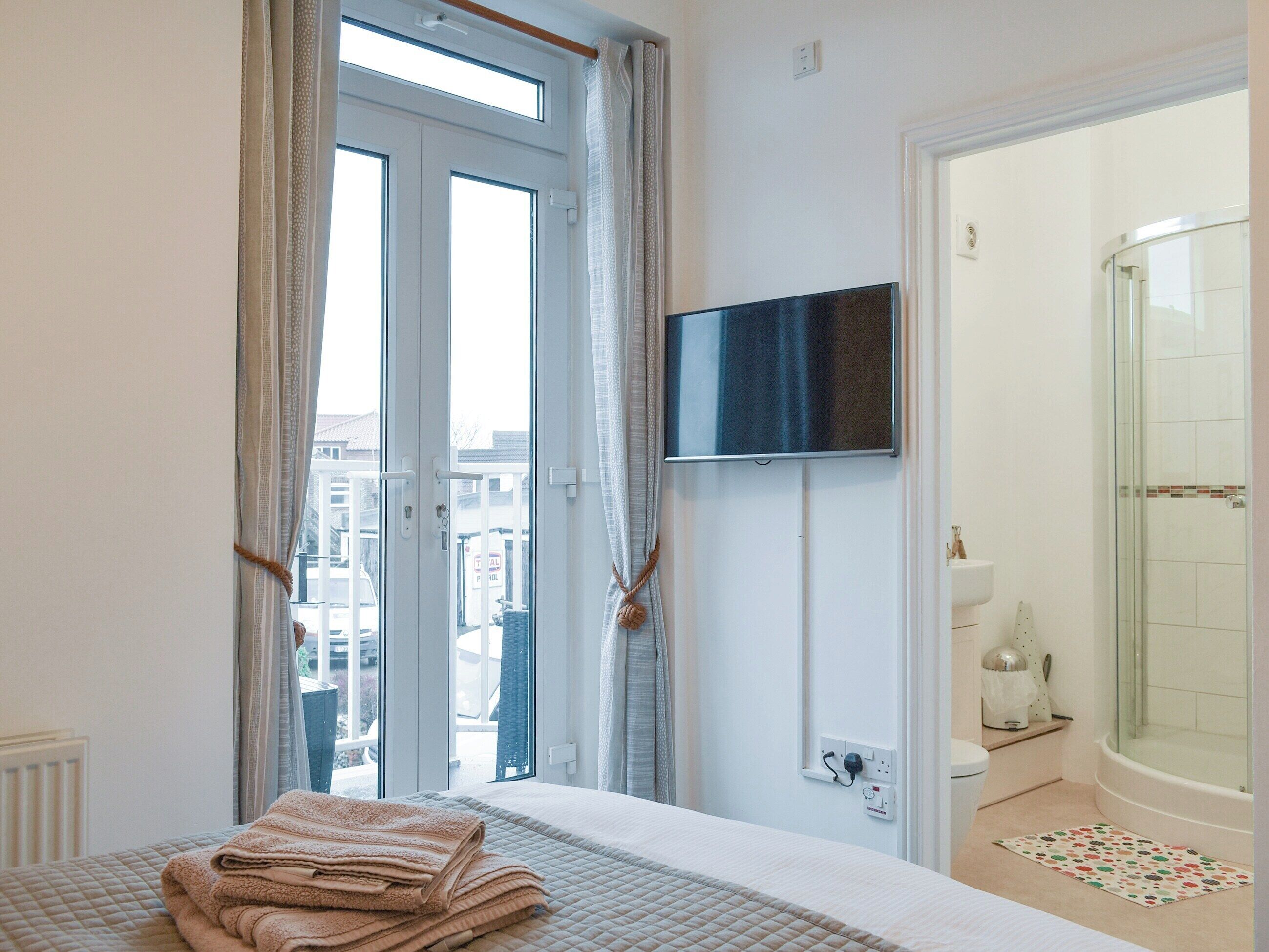 3 sovrum, gratis wi-fi och sängkläder