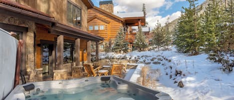 House (4 Bedrooms) | Bahagian luar