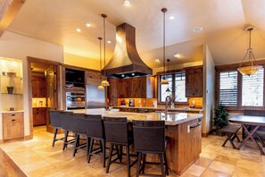 Hus (6 Bedrooms) | Exteriör