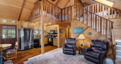 Pinetop Lakes Cozy Cabin - Sleeps up to 10