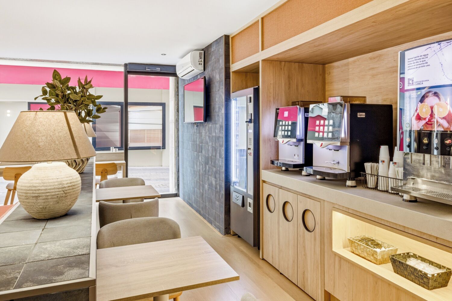 Photo - B&B HOTEL Tarragona Centro Urbis