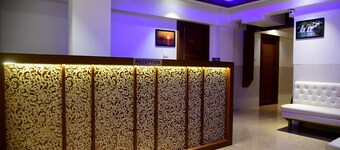 โรงแรมมอนาร์คซีนเตอร์พอยท์ ใกล้ดาฮานูบีช, บอร์ดี 