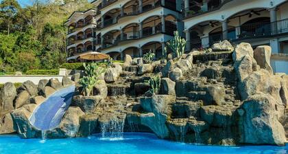 New listing! Stunning views. Fifth floor apartment