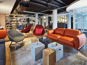 Lobby - Radisson Hotel Paris Le Bourget (Bonneuil-en-France)