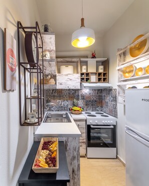 Classic Double Room | Private kitchen | Full-size fridge, oven, stovetop, electric kettle