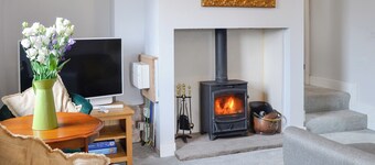 2 bedroom accommodation in Cotehill, near Carlisle